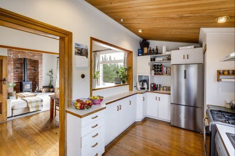 Photo of property in 972 Kahuranaki Road, Kahuranaki, Havelock North, 4295