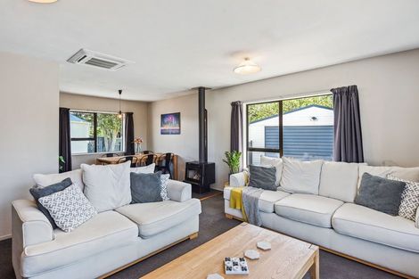 Photo of property in 37 Campbell Avenue, Paraparaumu, 5032