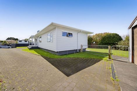 Photo of property in 6 Camellia Avenue, Bell Block, New Plymouth, 4312
