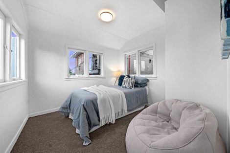Photo of property in 4029 Great North Road, Glen Eden, Auckland, 0602