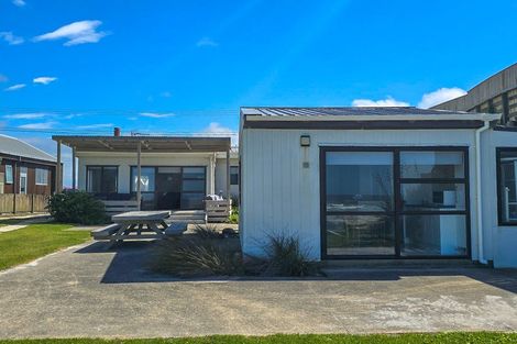 Photo of property in 213 Pukehina Parade, Pukehina, 3189