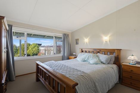 Photo of property in 18 Bell Street, Otane, 4202