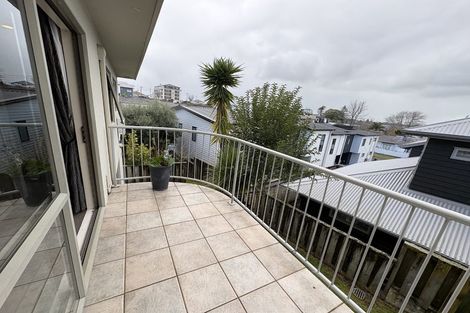 Photo of property in 11a Ruakiwi Road, Hamilton Lake, Hamilton, 3204