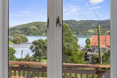 Photo of property in 49b Wallis Street, Raglan, 3225