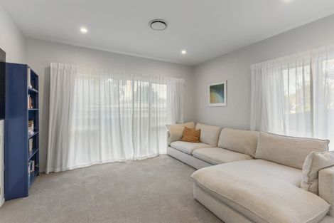 Photo of property in 35a Sullivan Avenue, Mangere Bridge, Auckland, 2022