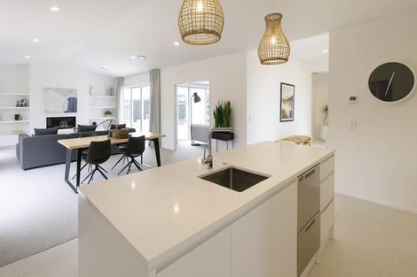 Photo of property in 61 Oceania Sands Way, Papamoa Beach, Papamoa, 3118