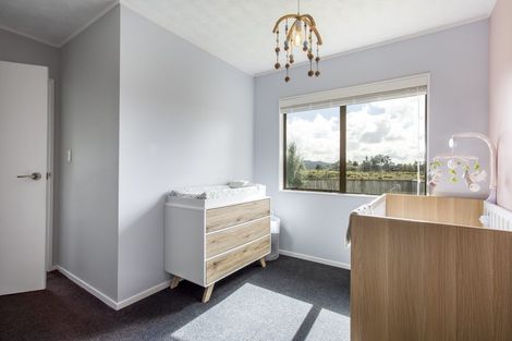 Photo of property in 2/204 Parkhurst Road, Parakai, 0830