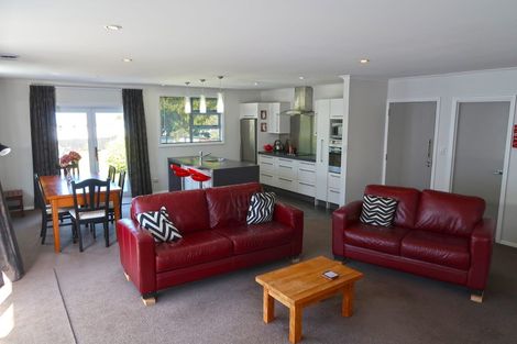 Photo of property in 28 Brecon Road, Stratford, 4332