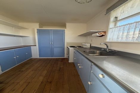 Photo of property in 5 Raleigh Street, Waitara, 4320