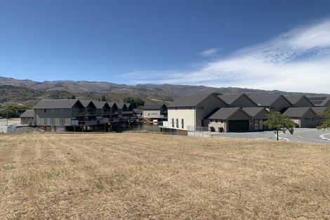 Photo of property in 11 Perriam Place, Mount Pisa, Cromwell, 9383