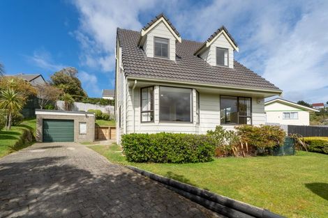 Photo of property in 33 Abilene Crescent, Churton Park, Wellington, 6037