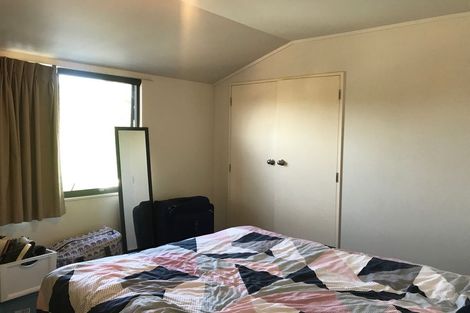 Photo of property in 7a Tirimoana Road, Te Atatu South, Auckland, 0602