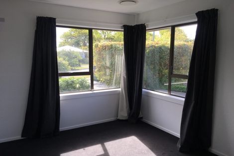 Photo of property in 10 Blossomdale Place, Bishopdale, Christchurch, 8053