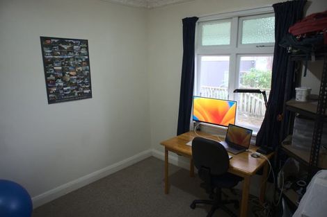 Photo of property in 93 Townsend Road, Miramar, Wellington, 6022