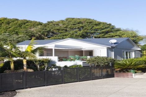 Photo of property in 68 St Michaels Avenue, Point Chevalier, Auckland, 1022