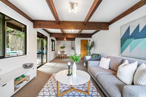 Photo of property in 82d Verbena Road, Birkdale, Auckland, 0626