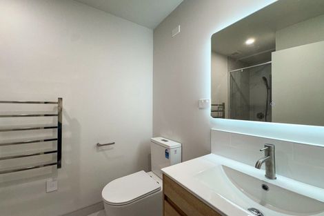 Photo of property in 8/6 James Street, Bayview, Auckland, 0629