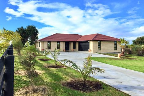 Photo of property in 14 Greenway Drive, Kerikeri, 0230