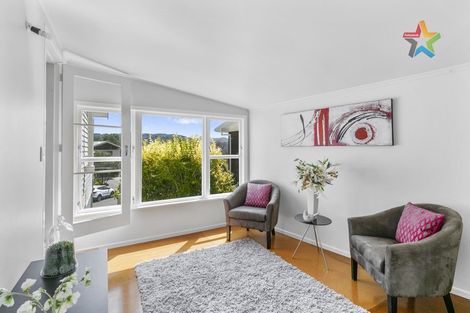 Photo of property in 6 Volkner Grove, Waterloo, Lower Hutt, 5011