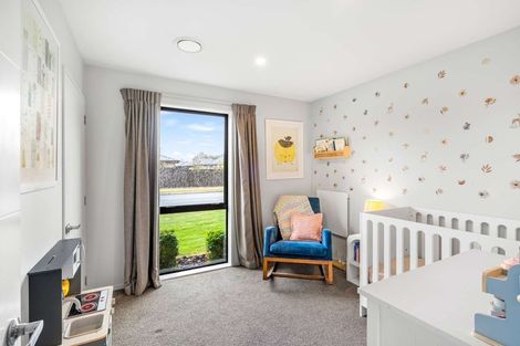 Photo of property in 51 Watkins Drive, Rangiora, 7400