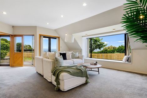 Photo of property in 5 Drayton Drive, Mount Pleasant, Christchurch, 8081