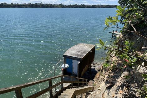 Photo of property in 15b Second Avenue, Stanley Point, Auckland, 0624