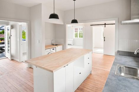 Photo of property in 1/118 Centaurus Road, Huntsbury, Christchurch, 8022