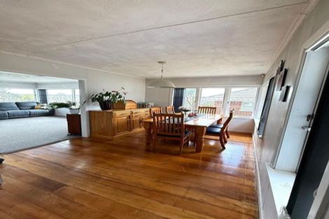 Photo of property in 205 Titirangi Road, Titirangi, Auckland, 0604