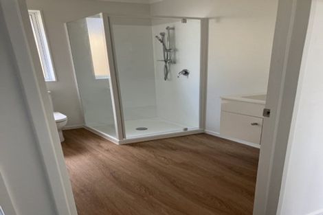 Photo of property in 15 Lysander Crescent, Beach Haven, Auckland, 0626