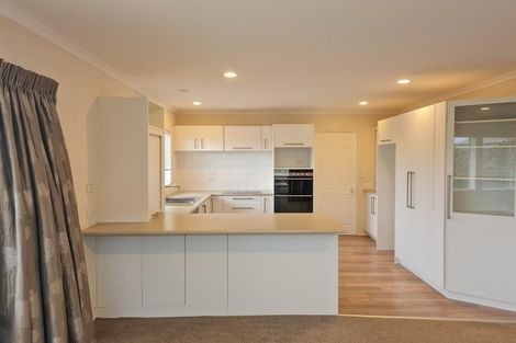 Photo of property in 57 Kath Hopper Drive, Orewa, 0931