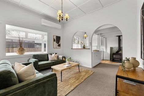 Photo of property in 12a Bankart Street, Raglan, 3225