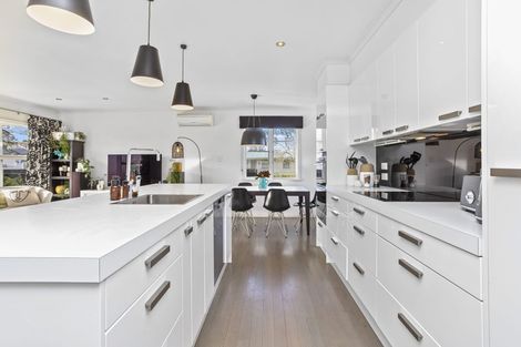 Photo of property in 4 Lynden Avenue, Hillcrest, Auckland, 0627