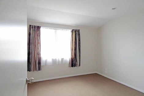Photo of property in 27/22 Northcross Drive, Oteha, Auckland, 0632
