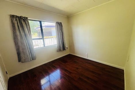 Photo of property in 5 Caribbean Drive, Unsworth Heights, Auckland, 0632