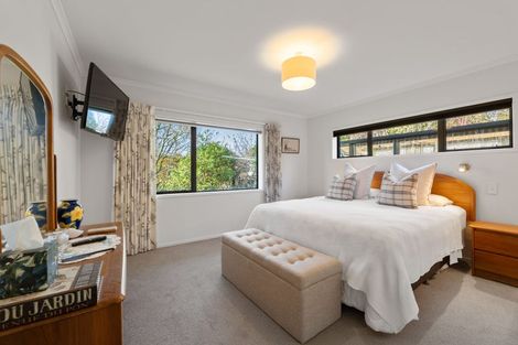 Photo of property in 64 Karina Road, Merrilands, New Plymouth, 4312