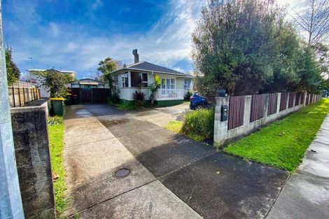 Photo of property in 25 Whitford Road, Howick, Auckland, 2014