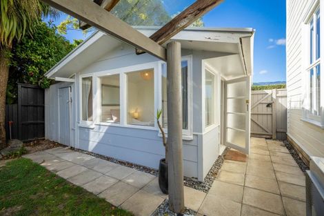 Photo of property in 359 Hardy Street, Nelson, 7010