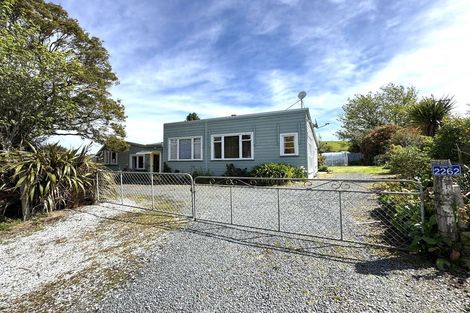 Photo of property in 2262 Papatowai Highway, Maclennan, Owaka, 9586