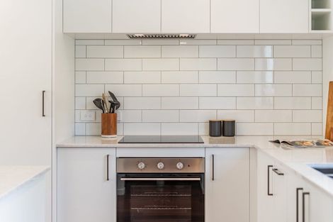 Photo of property in 1/104 Martin Street, Wallaceville, Upper Hutt, 5018