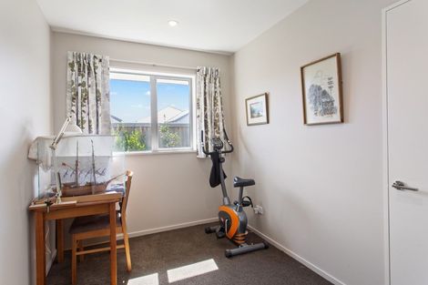 Photo of property in 22 Pimlico Place, Rangiora, 7400