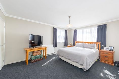 Photo of property in 8 Percy Cameron Street, Avalon, Lower Hutt, 5011