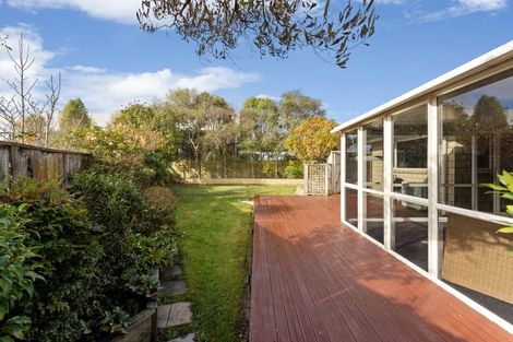 Photo of property in 6 Daniel Place, Kelvin Grove, Palmerston North, 4414