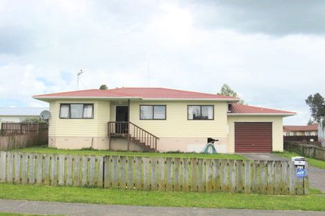 Photo of property in 15 Oratu Place, Manurewa, Auckland, 2102