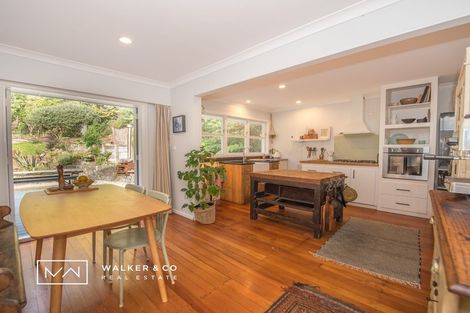 Photo of property in 97 Pinehaven Road, Pinehaven, Upper Hutt, 5019