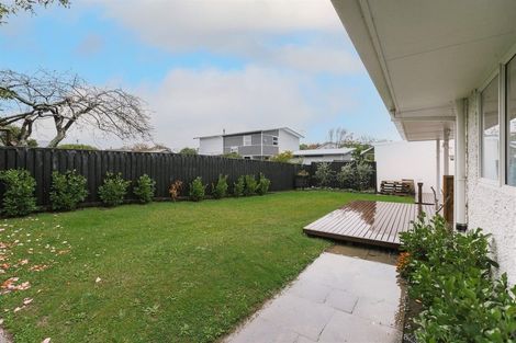 Photo of property in 23b Pahiatua Street, Hokowhitu, Palmerston North, 4410