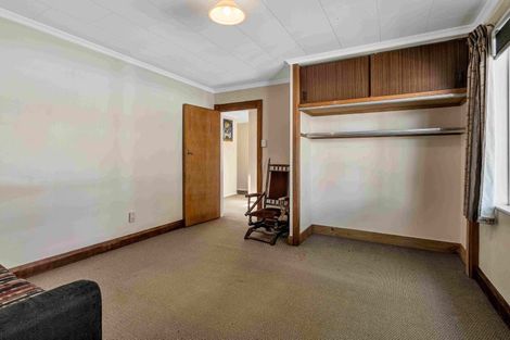 Photo of property in 377 Mangorei Road, Merrilands, New Plymouth, 4312