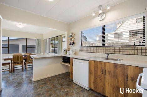 Photo of property in 241 Seaforth Road, Waihi Beach, 3611