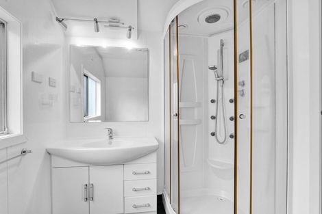 Photo of property in 29 Montjoy Street, Stratford, 4332