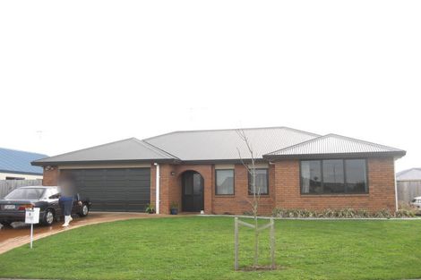 Photo of property in 3 Mckenzie Place, Rototuna North, Hamilton, 3210