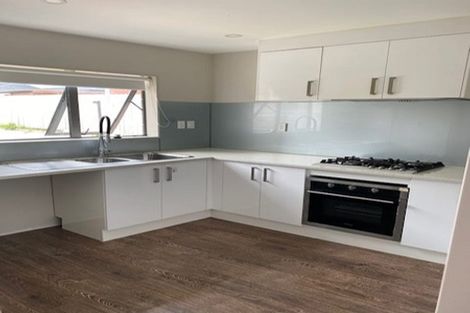 Photo of property in 53a Pomaria Road, Henderson, Auckland, 0610